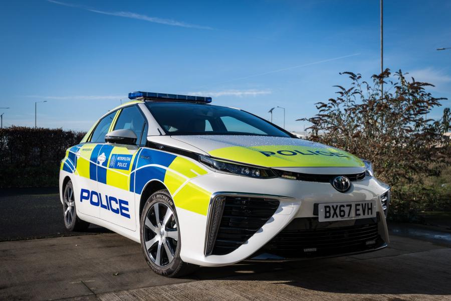  Toyota Mirai Police 2018 года  (UK) (фото 3 из 4)